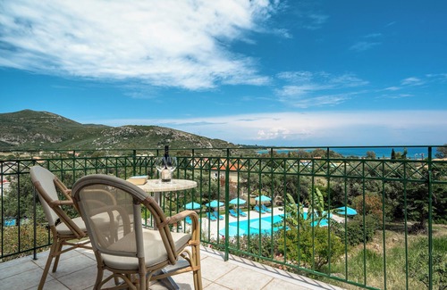 Kateleios Apartment | Anemona Apartment 1 with Sea View, Shared Pool & Wi-Fi