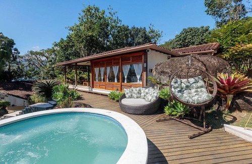 Angra dos Reis Villa | Ang043 - Charming 4 bedroom house on an island in Angra