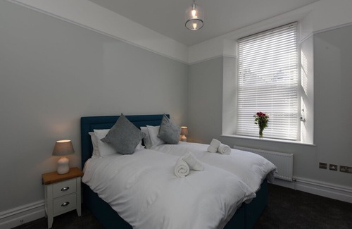 Dartmouth Apartment | Angel 2 in Dartmouth