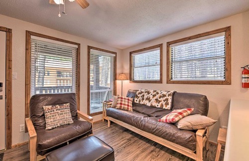 Angel Fire Apartment | Angel Fire Mountainside Condo Less Than half Mi to Slopes