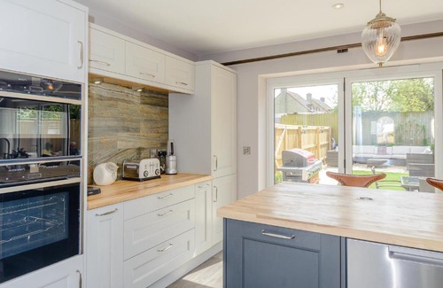 Upton Scudamore House | Angel Lodge Upton Scudamore