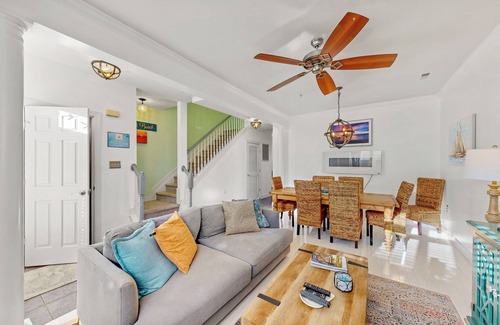 Villages of Five Points House | ANGELA`S ECLECTIC VILLA | 3 Bed, 2.5 Bath