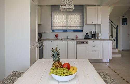 Skiathos Villa | ANGIO VILLAS SPA WITH HYDROTHERAPY POOL