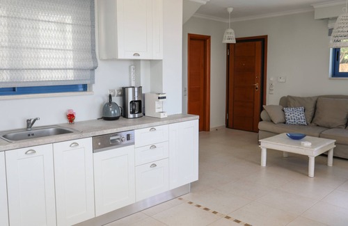 Skiathos Villa | ANGIO VILLAS SPA WITH HYDROTHERAPY POOL
