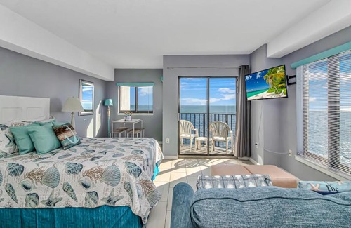 Myrtle Beach House | Angled Oceanfront Studio with Incredible Views! Palace Resort 1003 - Sleeps 4 guests