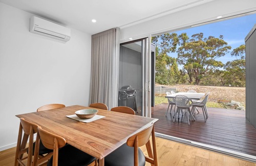 Anglesea House | Anglesea Golf Club I Stay & Play! 18 Holes + Cart