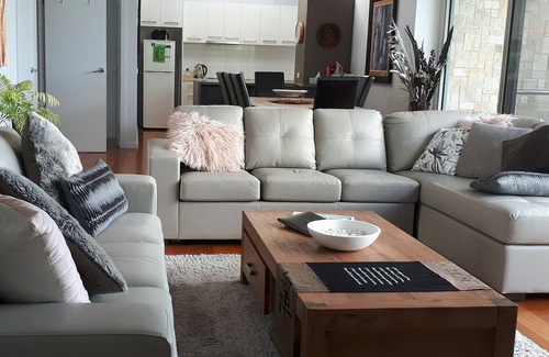 Anglesea House | Anglesea Riverside Apartment Three bedroom with balcony views.