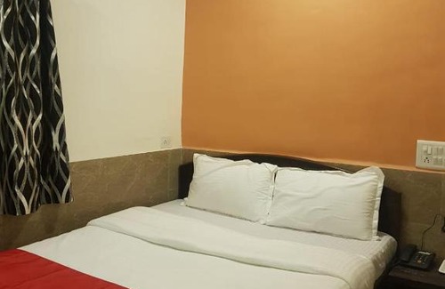 Andheri Bed & Breakfast | Anjali Residency