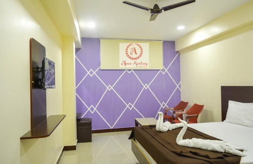Mayiladuthurai Bed & Breakfast | Annai Residency
