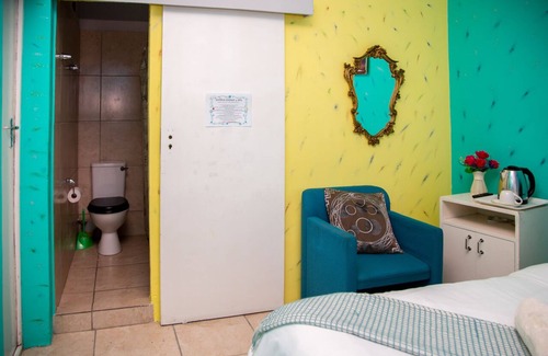 Cape Town Cabin | Annex Lodge - Suite 7