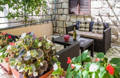 Trstenik Apartment | Ante Apartments