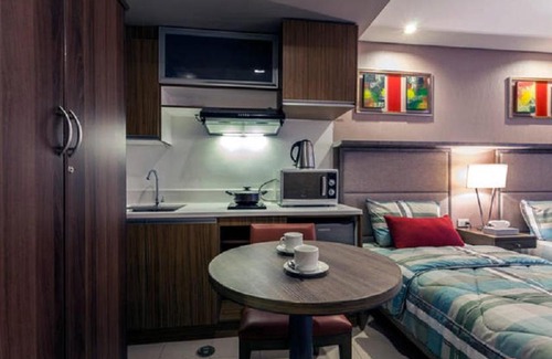 Downtown Apartment | Antel Spa Hotel - Unit 12F Makati