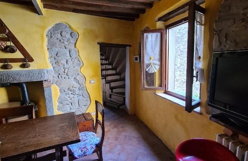 Pescia House | Antica casa in sasso - Casa Vacanze