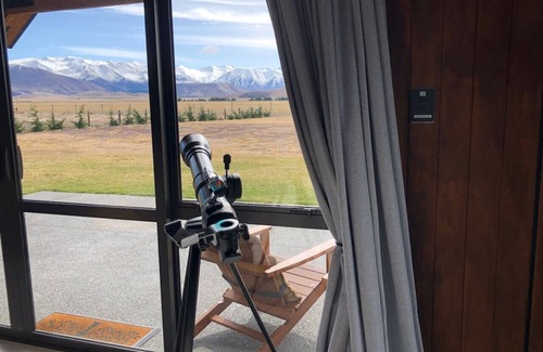 Twizel House | Antlers Rest- Twizel nAvailable: 26 Dec 2025 - 03 Jan 2026 - 6 night minimum