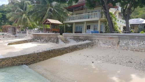 Oslob Resort | Anton's Beach Resort