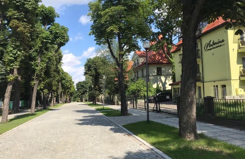 Szczawno-Zdroj Bed & Breakfast | ANTONINA PensjonPrzyKortach