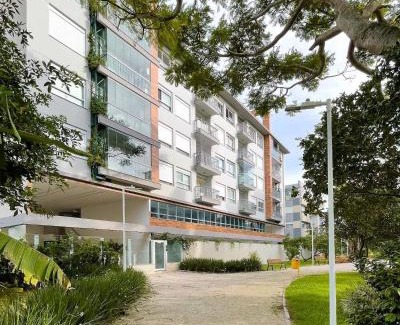 Jurere Apartment | Apê Cactos| Jurerê| 230m do mar| 2 suítes| Garagem
