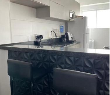 Caruaru Apartment | Apê moderno com Ar, Wi-Fi, máquina de lavar, garagem e portaria 24h- completo e confortável!