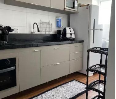 Caruaru Apartment | Apê moderno com Ar, Wi-Fi, máquina de lavar, garagem e portaria 24h- completo e confortável!