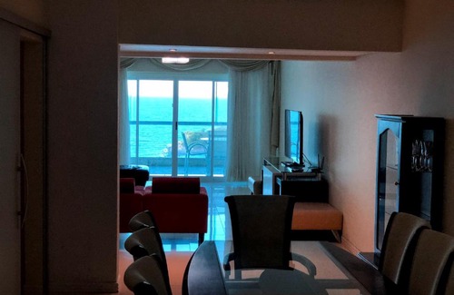 Centro Apartment | Ap 200m2 frente mar e 3 vagas de garagem