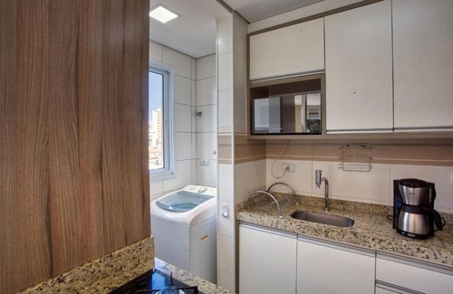 Maringa Apartment | Ap c/ 2 Qts, garagem e A/C