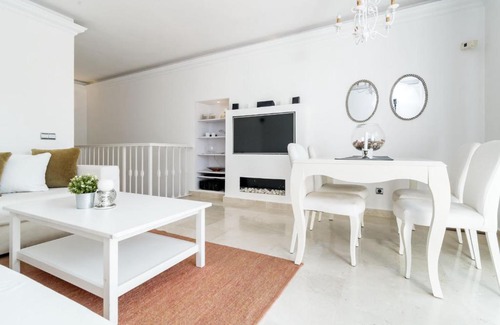 Marbella Apartment | AP169- Comfortable 2 bedroom apartment Aloha pueblo