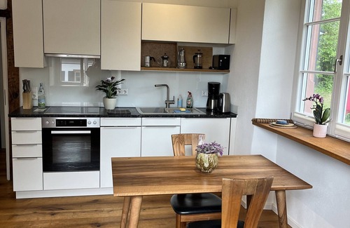 Muellheim Apartment | Apartment 'Fewo Oskar' with Mountain View, Private Terrace and Wi-Fi