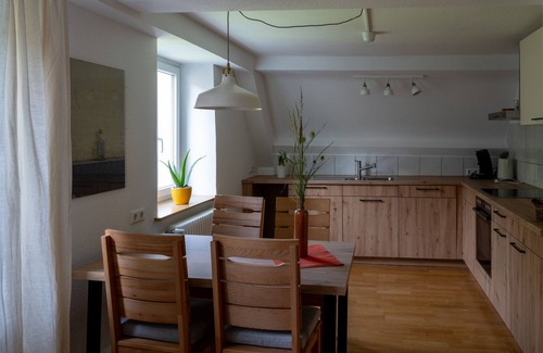 Muellheim Apartment | Apartment 'Ritter' with Private Garden and Wi-Fi