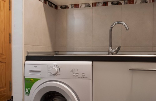 Las Palmas de Gran Canaria Apartment | Apartamento a 150 Metros de la Playa