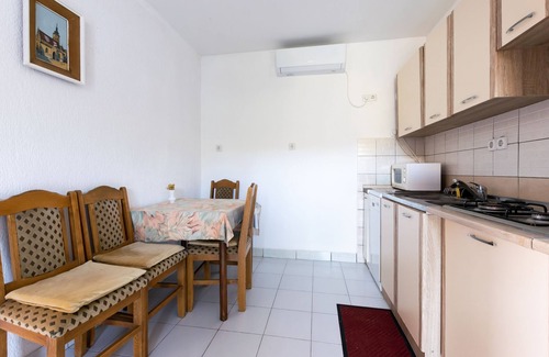 Supetarska Draga Apartment | Apartment Slavko R (96151-A1) - Supetarska Draga - island Rab