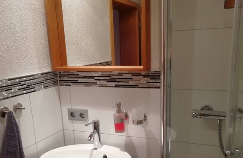 Eisenbach Apartment | Apartment 'Ehinger' with Private Terrace, Private Garden and Wi-Fi