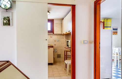 Castiglione della Pescaia Apartment | Apartment 'Appartamento Vista Mare Castiglione' with Sea View and Balcony