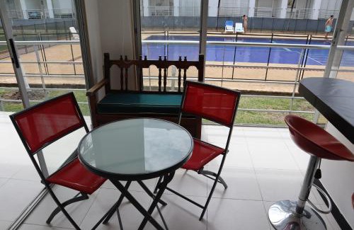 Flandes Apartment | Apartaestudio con balcón a la piscina