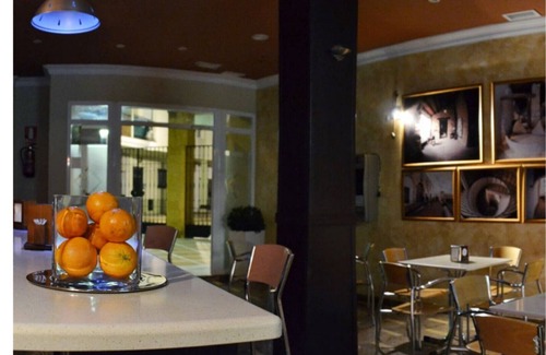 Cazorla Apartment | APARTAHOTEL NIGHT OF ROUND- TWO BEDS 1