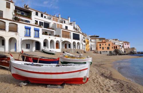 Calella de Palafrugell Apartment | Apartament Antic Plankton - Calella Palafrugell - Free Parking, Beach, Wifi, Perfect holidays
