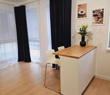 Nowe Miasto Apartment | Apartament Malta & basen ,kort tenisowy w cenie