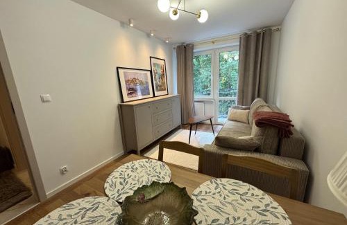 Wawer Apartment | Apartament - Mieszkanie przy Centrum Zdrowia Dziecka - Warszawa Międzylesie - Dzięcieliny 15