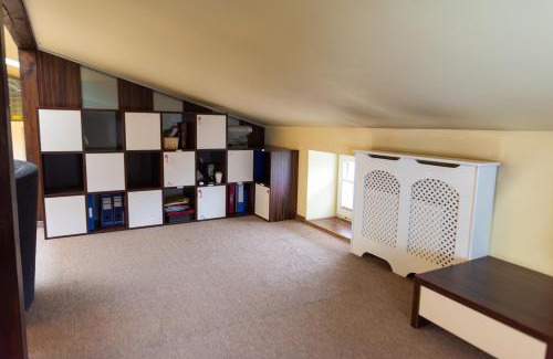 Zdunska Wola Apartment | Apartament na poddaszu