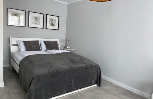 Dzierzoniow Apartment | APARTAMENT OŚ. ZŁOTE 4B