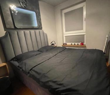 Kielce Apartment | APARTAMENT PREMIUM BLACK HORS Centrum Ścisłe Deptak -ETIUDA Panoramiczna 2 -Garaż Podziemny