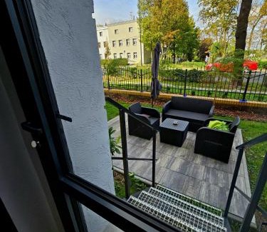 Gliwice Apartment | Apartament Radiostacja III z ogródkiem, parking free