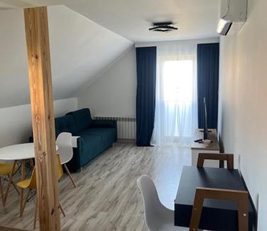 Szeligi Apartment | Apartament Studio Sasankowa z bezpłatnym parkingiem