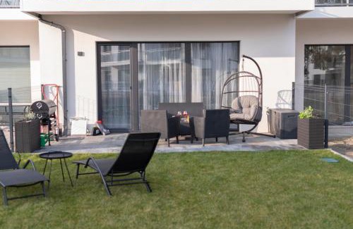 Ustka Apartment | Apartament Ustka Holiday z sauną i ogrodem