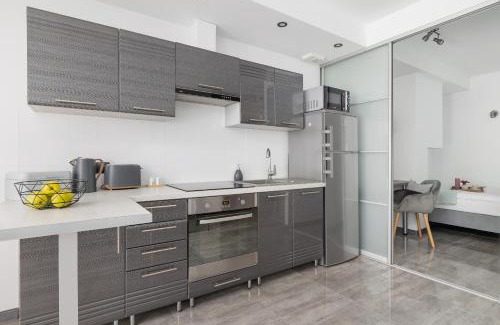 Lagiewniki Apartment | Apartament w Spokojnej Okolicy z Parkingiem by Noclegi Renters