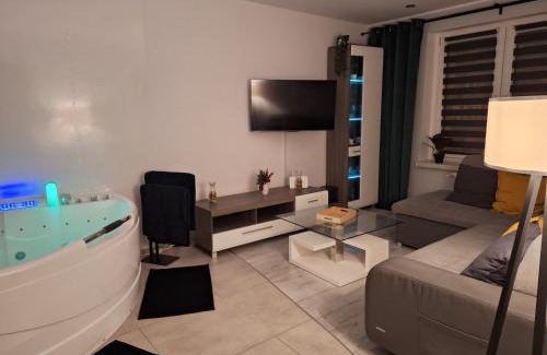 Katowice Apartment | Apartament z jacuzzi w centrum Katowic
