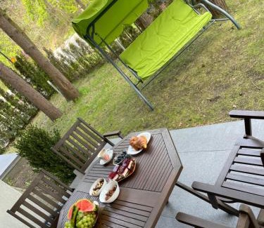 Jastrzebia Gora Apartment | Apartament z ogródkiem, basen, garaż, rowery Willa 4 Pory Roku
