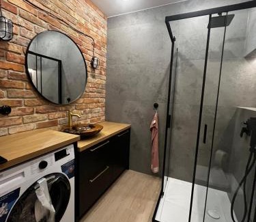 Grunwald Apartment | APARTAMENT z widokiem na stadion Styl Industrialny Jedyny taki CHECK IN 24 H