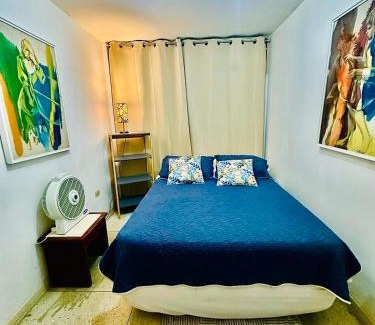 Baruta Apartment | Apartamento Único en Caracas 3 habitaciones, 3 baños, terrazas, hamaca, estacionamiento, smartv, wifi y una decoración brutal estilo Art Déco - Moderno