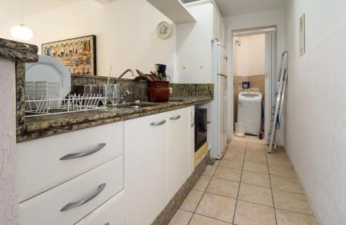 Ingleses Norte Apartment | Apartamento a 30m do mar para 6 pessoas - JP01G