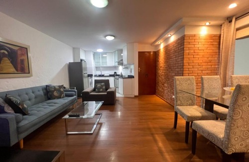 Miraflores Apartment | Apartamento Alcanfores